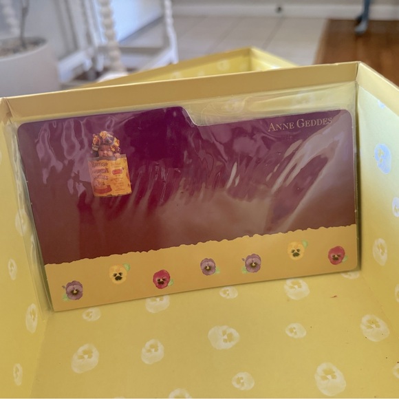 🦄🌸Rare! Anne Geddes Pansies Photo Box w/ Dividers🌸 - Picture 11 of 15